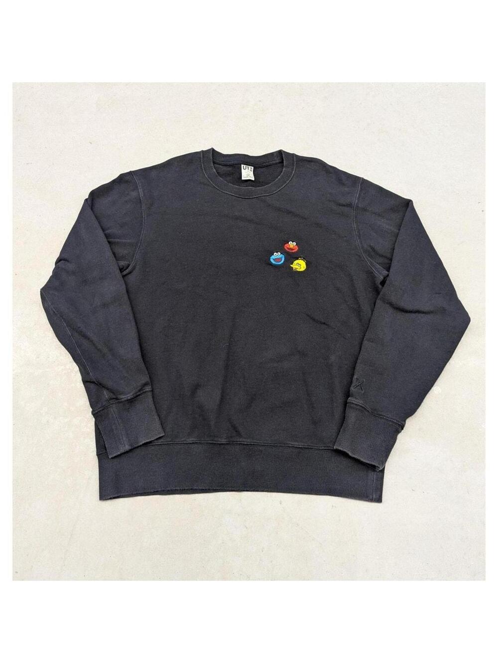 Sesame Street x Kaws x Uniqlo embroidered logo sweater